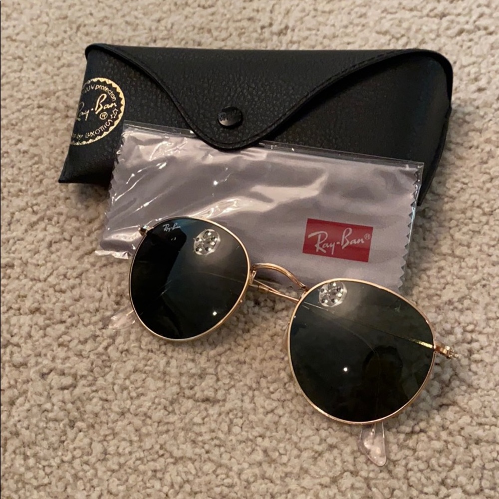 Ray Ban Round Classic Sunglasses